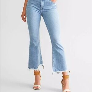 Hidden Happi Cropped Flare Stretch Jean